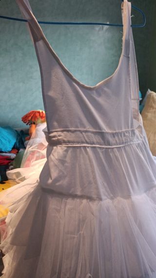 Can Can Fallera Niña Blanco usado en 2 ocasiones