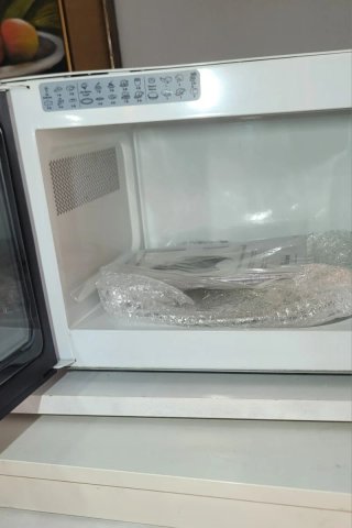 Microondas Whirlpool digital 25 litros.