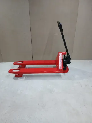 Transpaleta manual 2500 kg