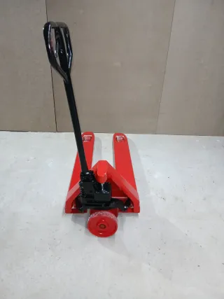 Transpaleta manual 2500 kg