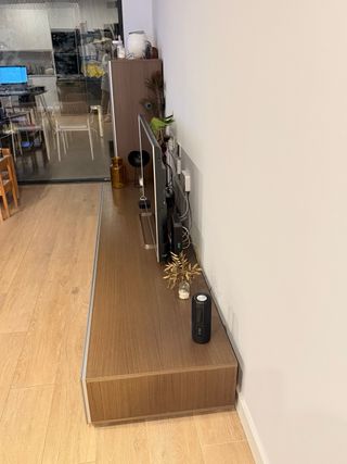 Mueble de comedor moderno. Muy buena calidad.