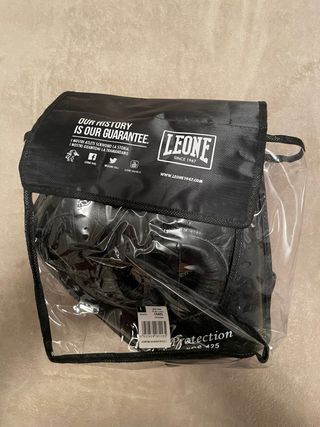 Casco de boxeo Leone protección frontal