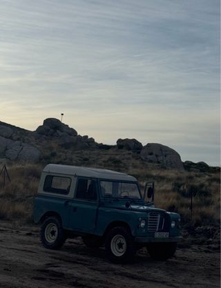 Land Rover Santana 88