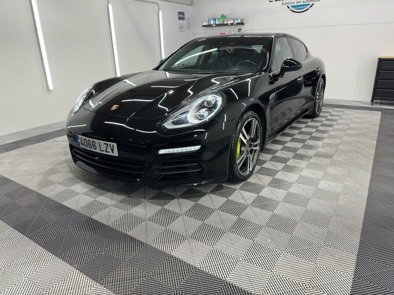 Porsche Panamera 2015 - foto 1