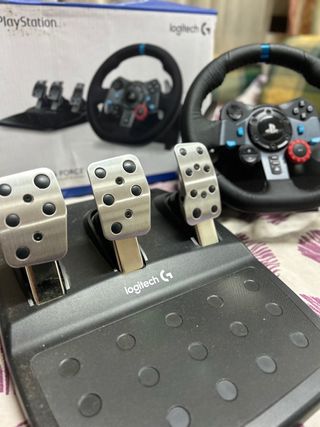 Volante Logitech G29 como nuevo.