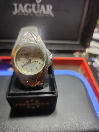 Reloj Quiksilver Deportivo Plata y Blanco