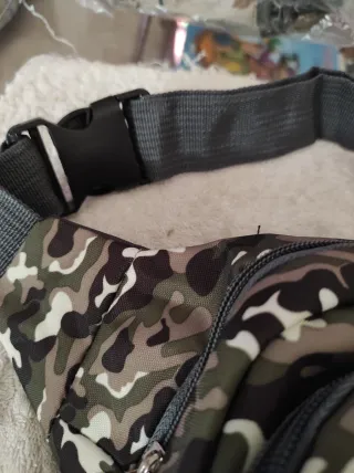 Riñonera camuflaje lona plastificada