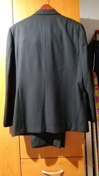 3 TRAJES CABALLERO (COMO NUEVOS)