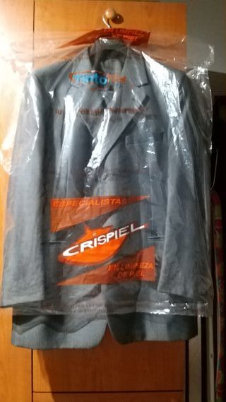 3 TRAJES CABALLERO (COMO NUEVOS)