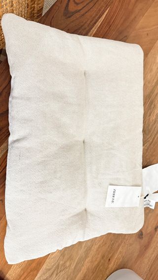 Butaca pequeña de madera y yute  Cojin marzo 2026