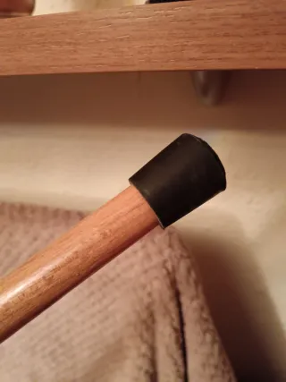 Bastón elegante con mango curvo