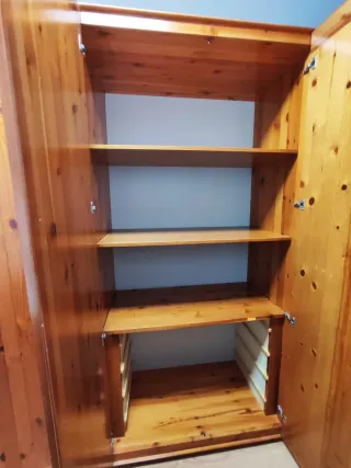 Armario madera maciza