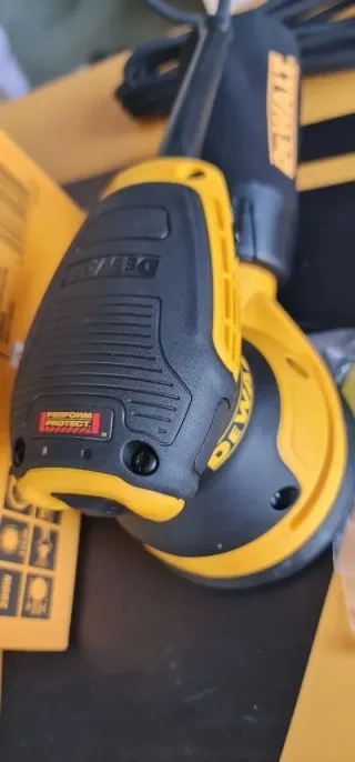 lijadora rotorbital dewalt 280w.125mm