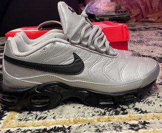 Nike Air Max Plus Tiempo Wolf Grey