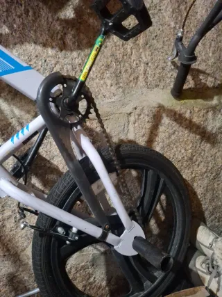 Bicicleta BMX Gravity Blanca