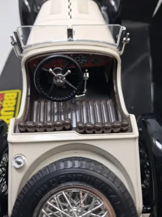 MercedesBenz SSKL 1931 Bburago Scala 1:18. Nuova.
