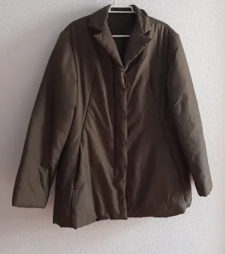 Cazadora verde oscura