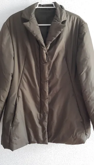 Cazadora verde oscura