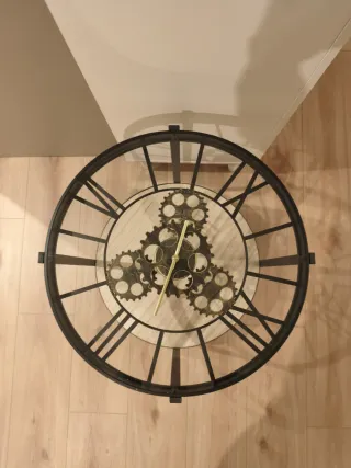 Mesa auxiliar salón cristal y metal