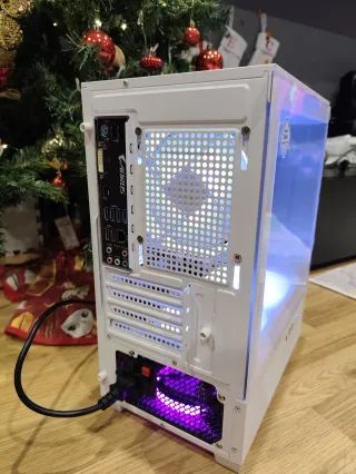 PC Gaming Ryzen 7 5700G + Gigabyte B450 AORUS M