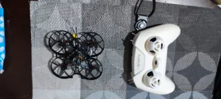 Drone Uruav 85 + Radiocomando Betafpv