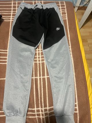 Conjunto Deportivo Nike Negro y Gris