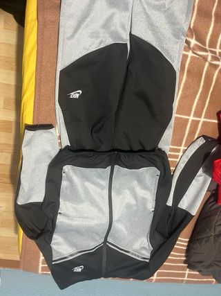 Conjunto Deportivo Nike Negro y Gris