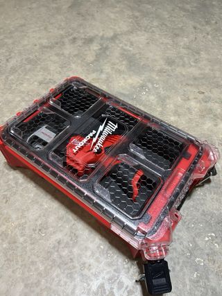 Inserto Milwaukee M12 para sierra sable
