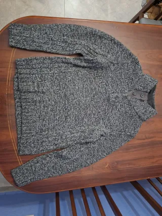 Jersey de punto gris y negro