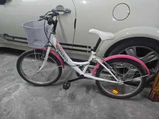 Bicicleta niña Speed con cesta