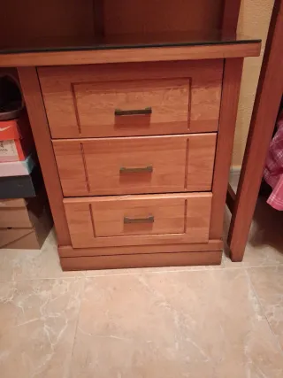 Juego de dormitorio madera de 90.