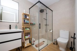 Piso en venta en Crta. De la Sierra en Granada