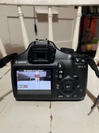 Cámara Canon EOS 1100D