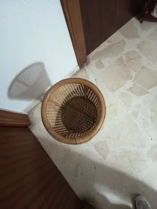 Macetero de mimbre café