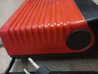 Radio despertador electrónico vintage Saba