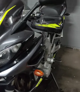 Yamaha FZ6 Fazer 2005