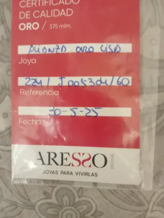 Conjunto de tres sortijas de oro de 18 quilates.