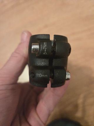 Manillar de bicicleta negro