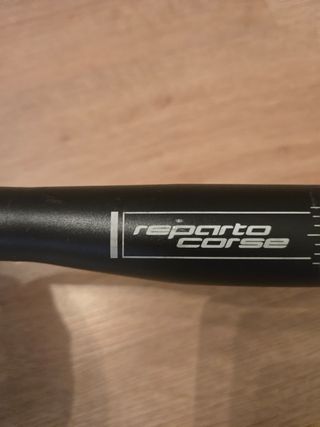 Manillar de bicicleta negro