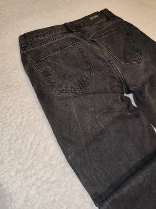 Pantalón Vaquero Flare Bershka Negro Roto