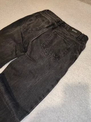 Pantalón Vaquero Flare Bershka Negro Roto