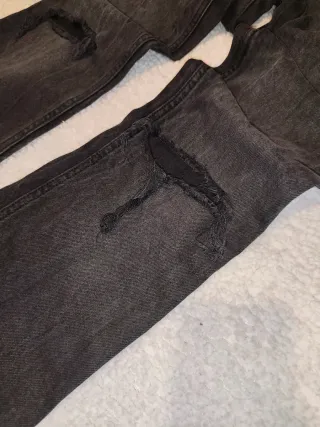 Pantalón Vaquero Flare Bershka Negro Roto