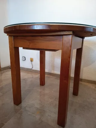 Mesa extensible madera con cristal + 4 sillas