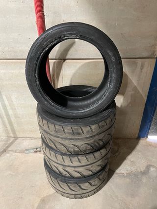 4 Neumáticos Toyo R888R 265/35/18