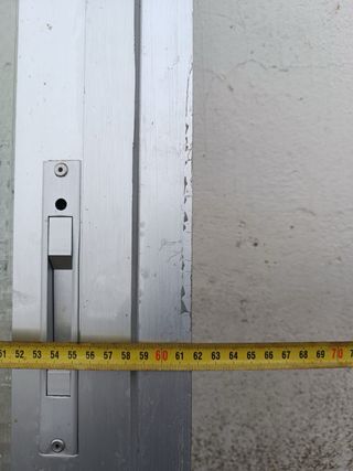 Ventana corredera de aluminio con vidrio