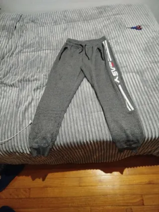 Pantalones deportivos grises hombre