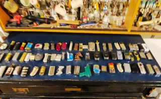 Colección de mecheros variados