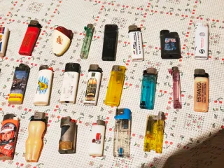 Colección de mecheros variados