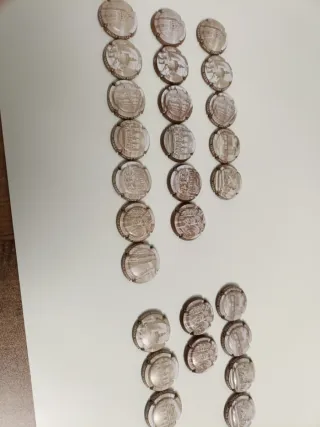 Colección chapas de Cava Jaume Serra