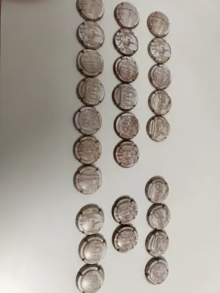 Colección chapas de Cava Jaume Serra